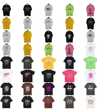 Viele T-Shirts in Schwarz, Grau, Gelb, Rosa, Grün und Weiß mit unterschiedlichen Aufdrucken, flach ausgelegt